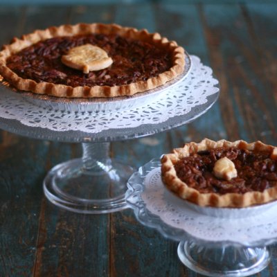 Pecan Pie (available starting 11/18)