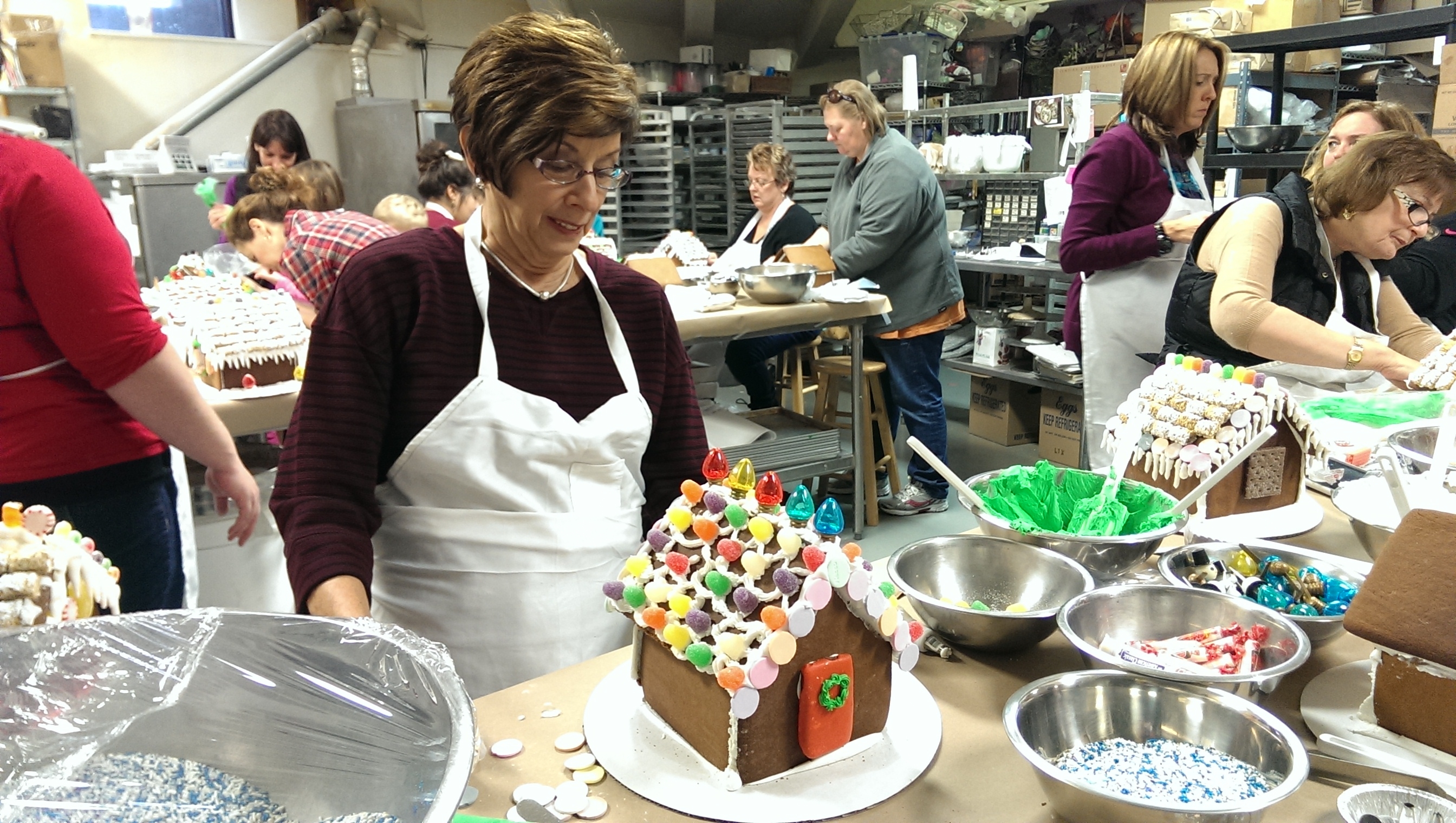 GINGERBREAD HOUSE CLASS